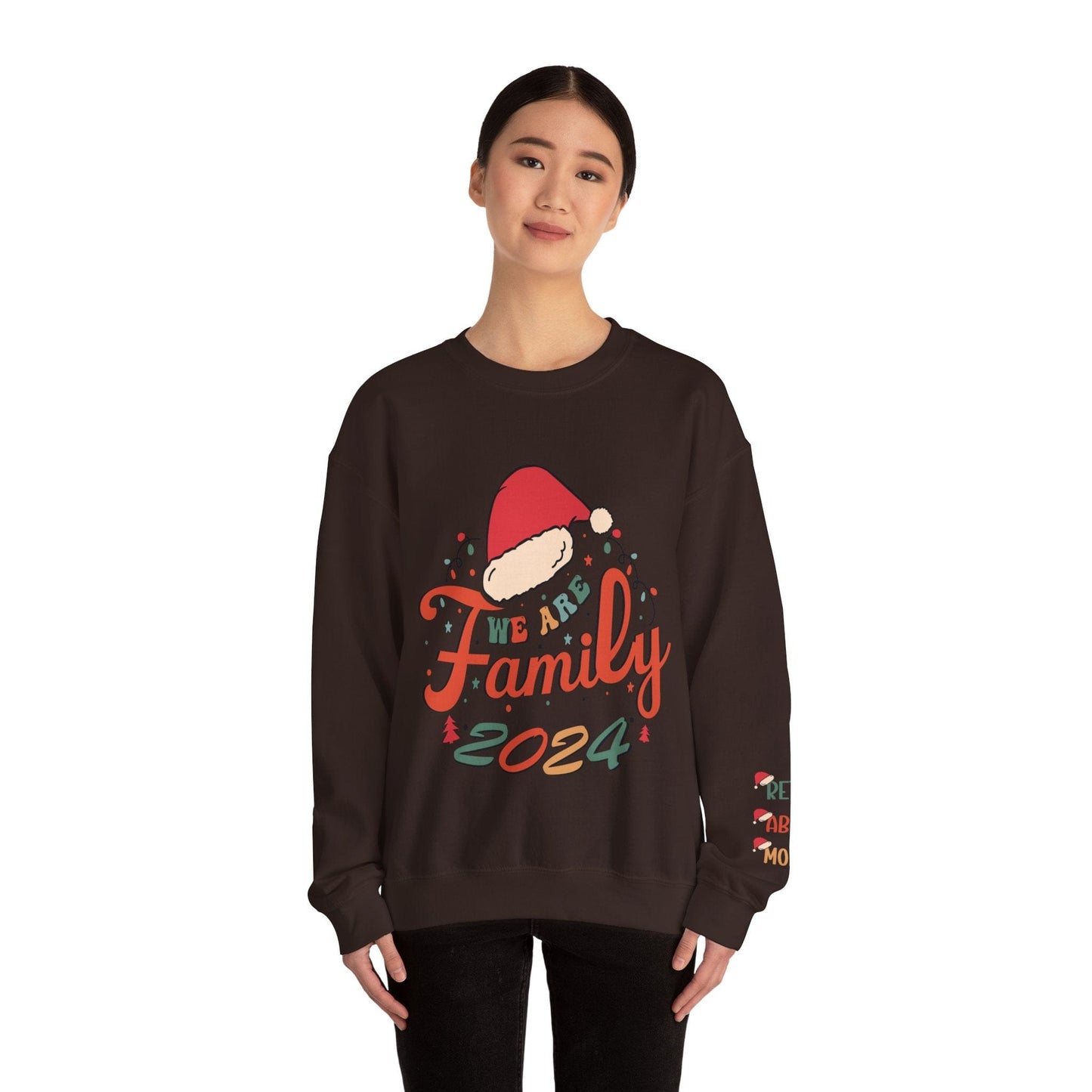 Ink and Charms Designs Sweatshirt Family 2024 Unisex Sweatshirt with Personalized Family Names Sleeve Design