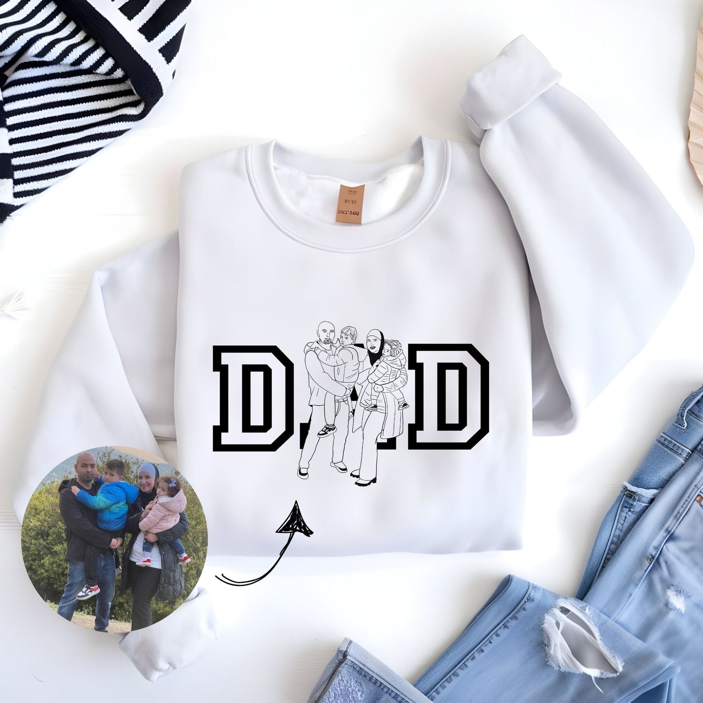 Ink and Charms Designs T-Shirt Detailed Line Art T-Shirt (Bold & Artistic)