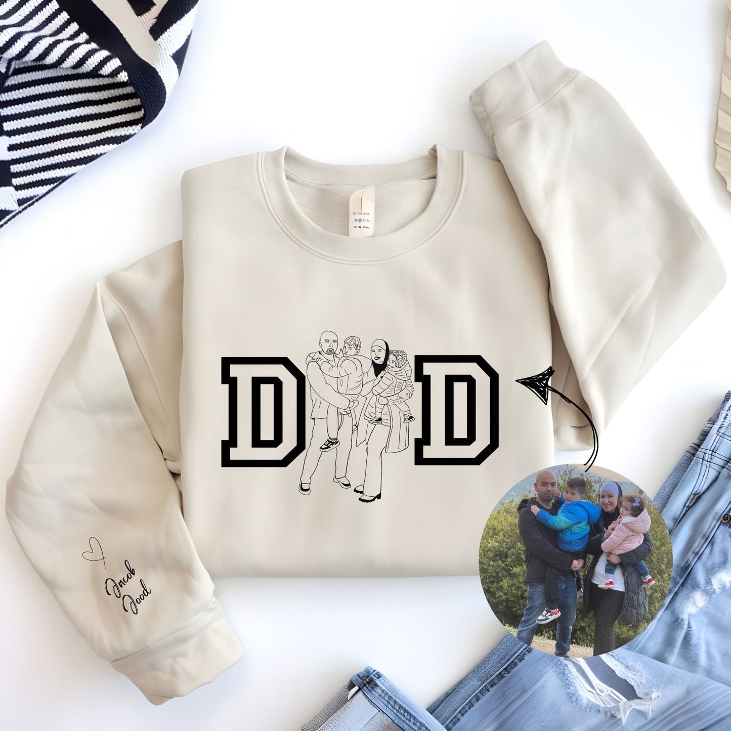 Ink and Charms Designs T-Shirt Detailed Line Art T-Shirt (Bold & Artistic)