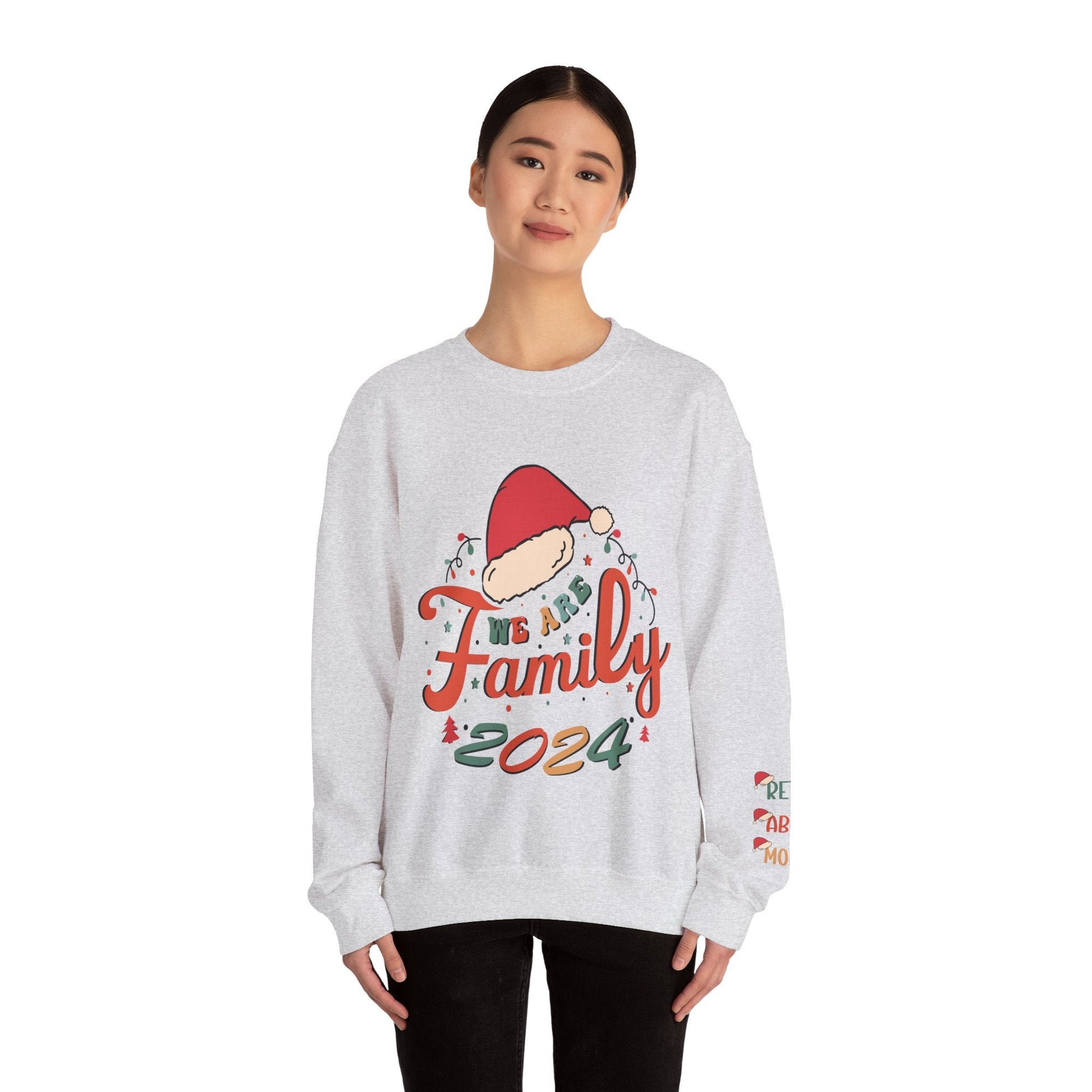 Ink and Charms Designs Sweatshirt Family 2024 Unisex Sweatshirt with Personalized Family Names Sleeve Design
